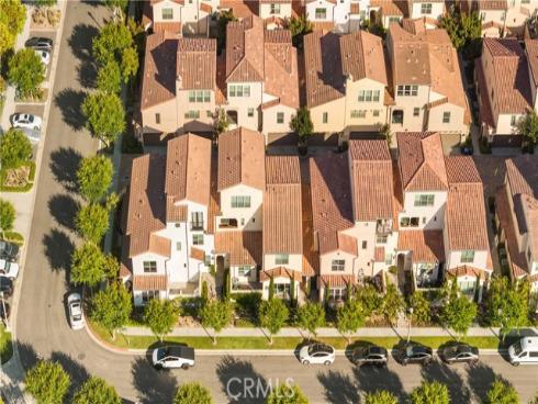 56  Bay Layrel  , Irvine, CA