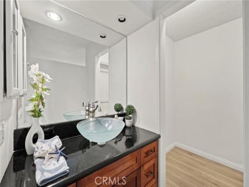 63 Streamwood , Irvine, CA