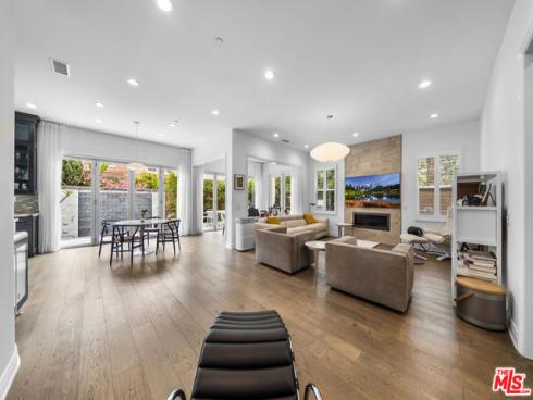 76 Haviland , Irvine, CA