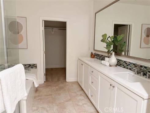 115 Hitching Post , Irvine, CA