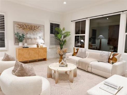115 Hitching Post , Irvine, CA