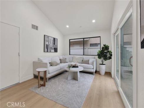 2 Hudson , Irvine, CA
