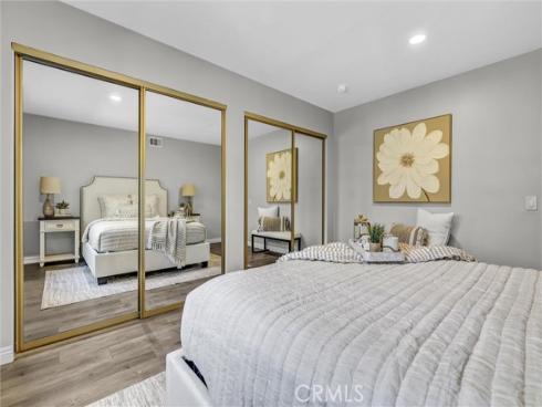20  Farragut  , Irvine, CA