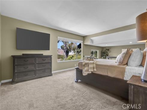 20  Farragut  , Irvine, CA