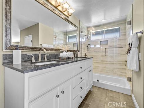 20  Farragut  , Irvine, CA