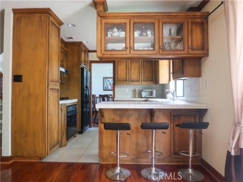 12 Pleasonton , Irvine, CA