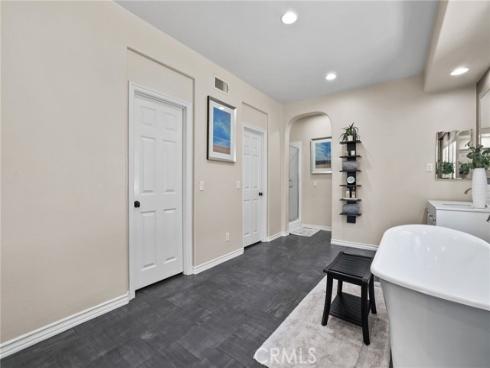14 Buellton , Irvine, CA
