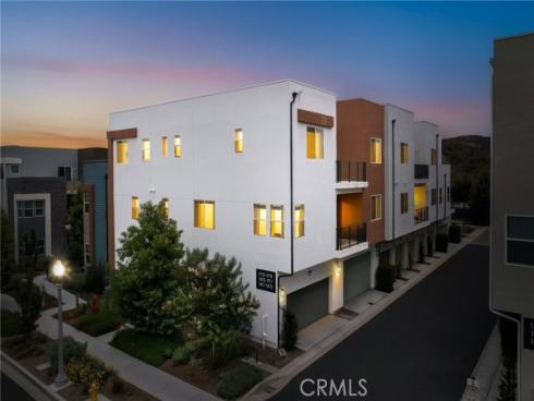 175 Sash , Irvine, CA