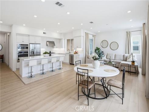 175 Sash , Irvine, CA