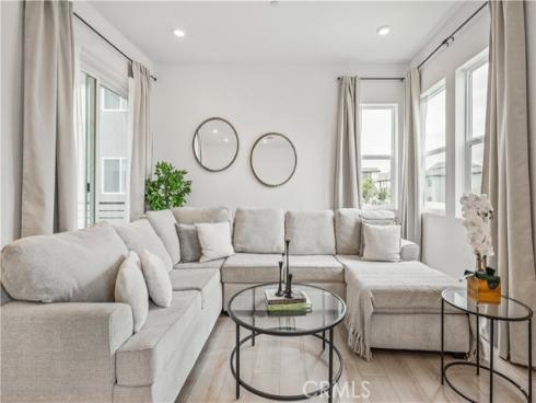 175 Sash , Irvine, CA