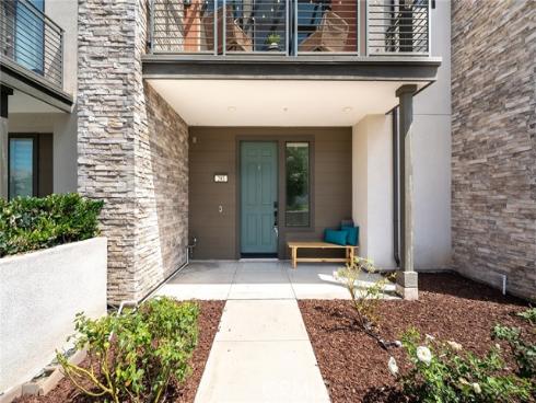 293 Merit , Irvine, CA