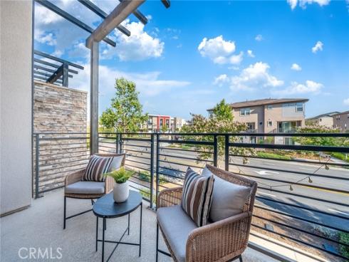 293 Merit , Irvine, CA