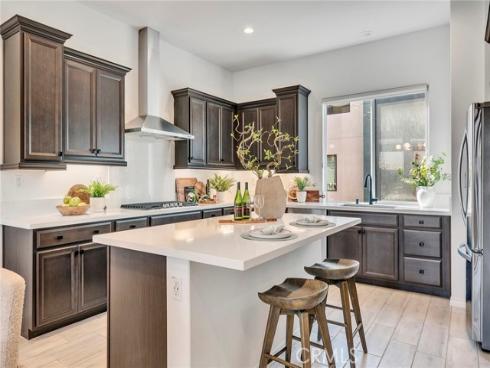 293 Merit , Irvine, CA