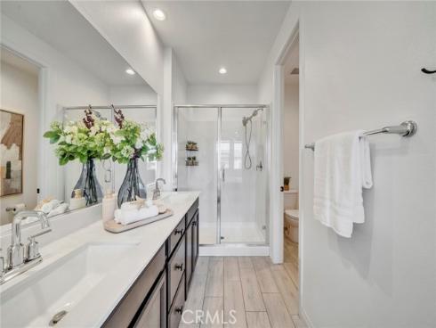 293 Merit , Irvine, CA