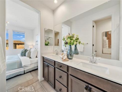 293 Merit , Irvine, CA