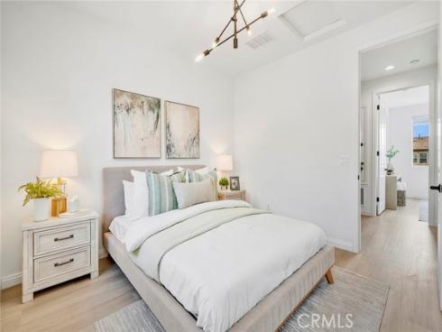 293 Merit , Irvine, CA