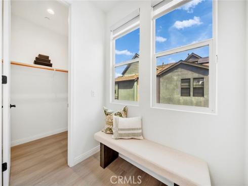 293 Merit , Irvine, CA