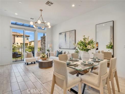 293 Merit , Irvine, CA