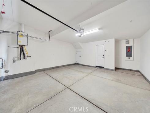 293 Merit , Irvine, CA