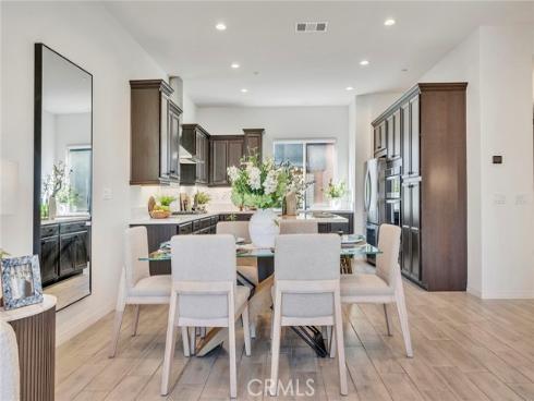 293 Merit , Irvine, CA