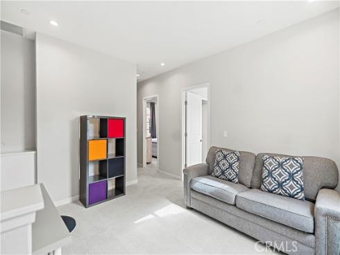 135  Messenger  , Irvine, CA