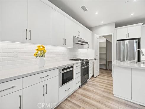 135  Messenger  , Irvine, CA