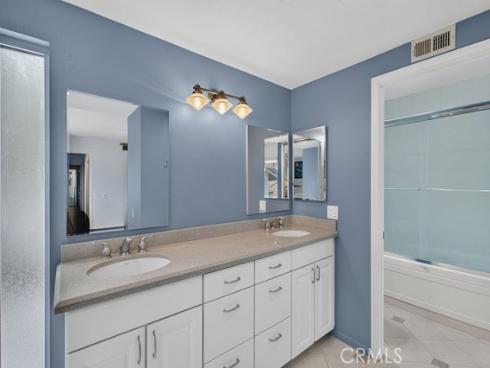 4 Beechwood , Irvine, CA