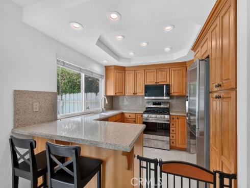 4 Beechwood , Irvine, CA