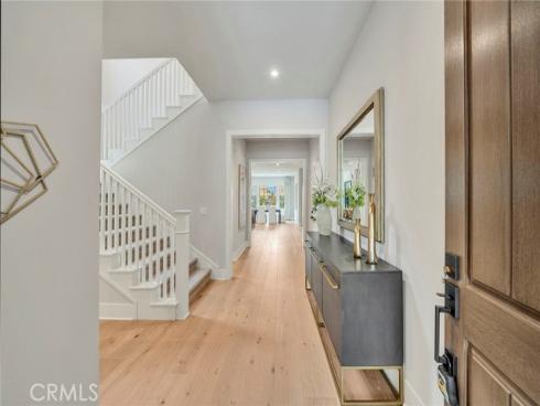 207 Pinnacle , Irvine, CA