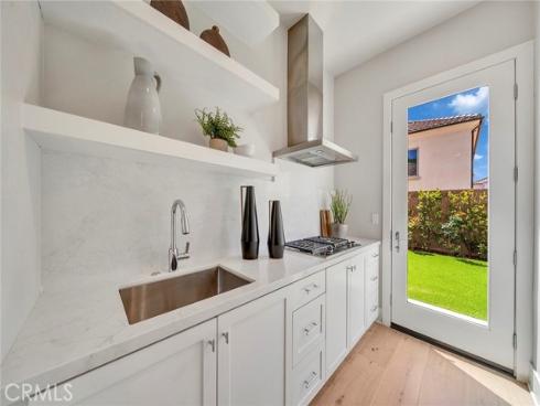 207 Pinnacle , Irvine, CA