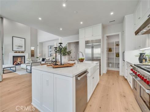 207 Pinnacle , Irvine, CA
