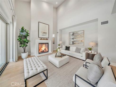 207 Pinnacle , Irvine, CA