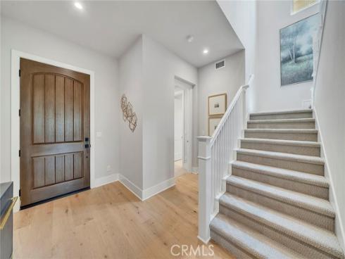 207 Pinnacle , Irvine, CA