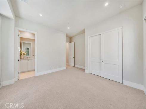 207 Pinnacle , Irvine, CA