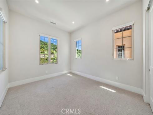 207 Pinnacle , Irvine, CA