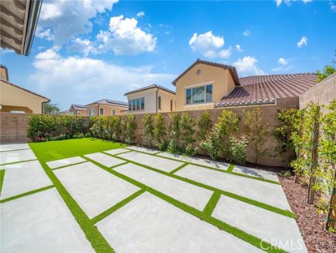 207 Pinnacle , Irvine, CA