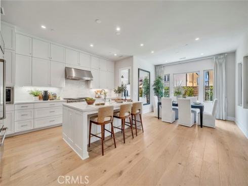 207 Pinnacle , Irvine, CA