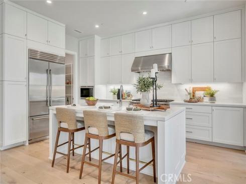 207 Pinnacle , Irvine, CA