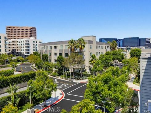 108 Tribeca , Irvine, CA