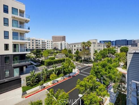 108 Tribeca , Irvine, CA