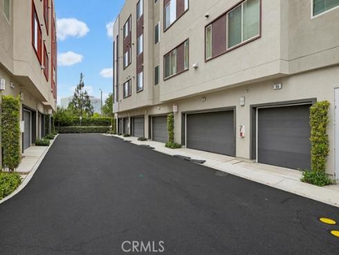 108 Tribeca , Irvine, CA