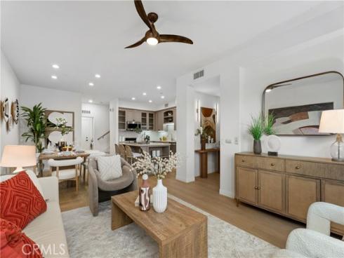 38 Pathway , Irvine, CA