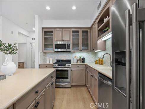 38 Pathway , Irvine, CA