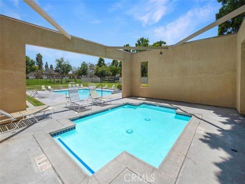 1 Woodleaf , Irvine, CA