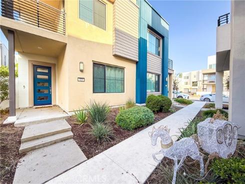 121 Novel , Irvine, CA