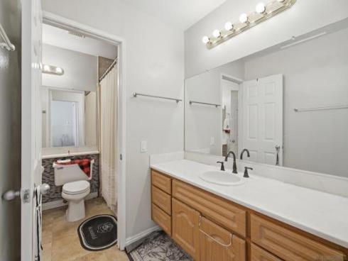387  Deerfield Ave  77 , Irvine, CA
