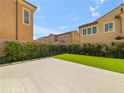 207 Coal Mine , Irvine, CA