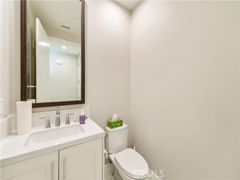 207 Coal Mine , Irvine, CA