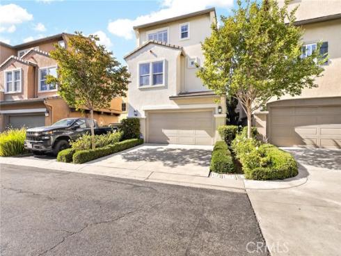 6 Madagascar , Irvine, CA