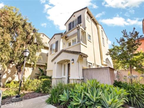 6  Madagascar  , Irvine, CA